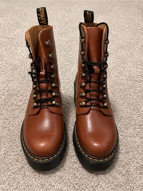 NWOT- Dr. Martens Leona Brown Leather Platform Boots Size 6- never worn.
